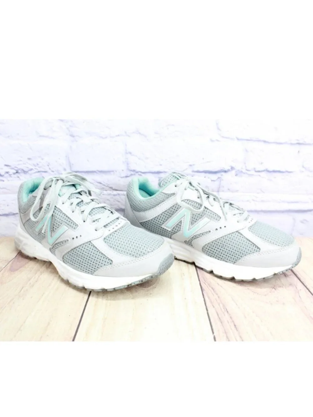 New Balance Gray Blue Mesh Lightweight Breathable Sneaker Size 8.5 B